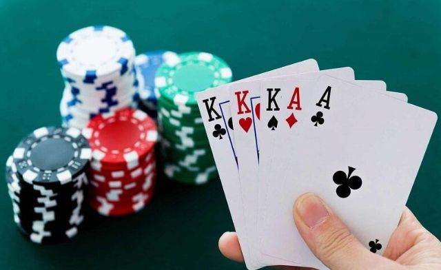 Chi tiết các chơi mậu binh 9 cây đơn giản nhất